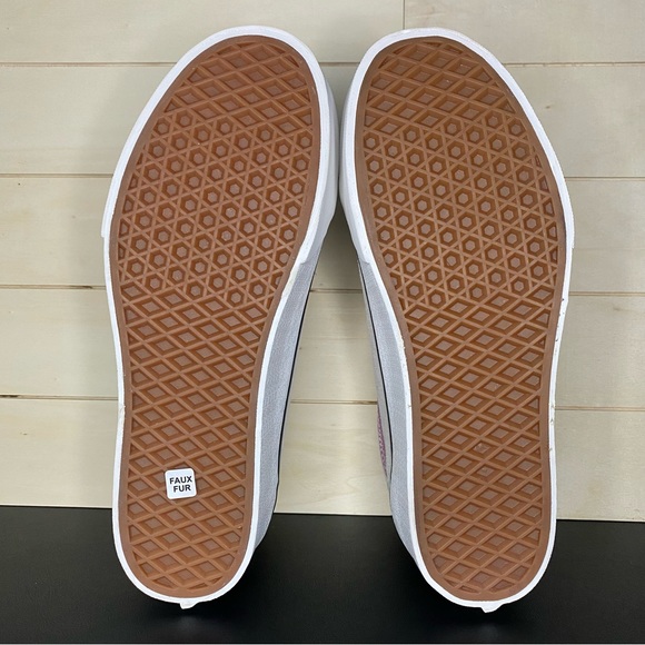 Vans Old Skool Stackform Pastel Pig Suede Women's Size 9 Platform Shoes Faux Fur - Picture 9 of 11